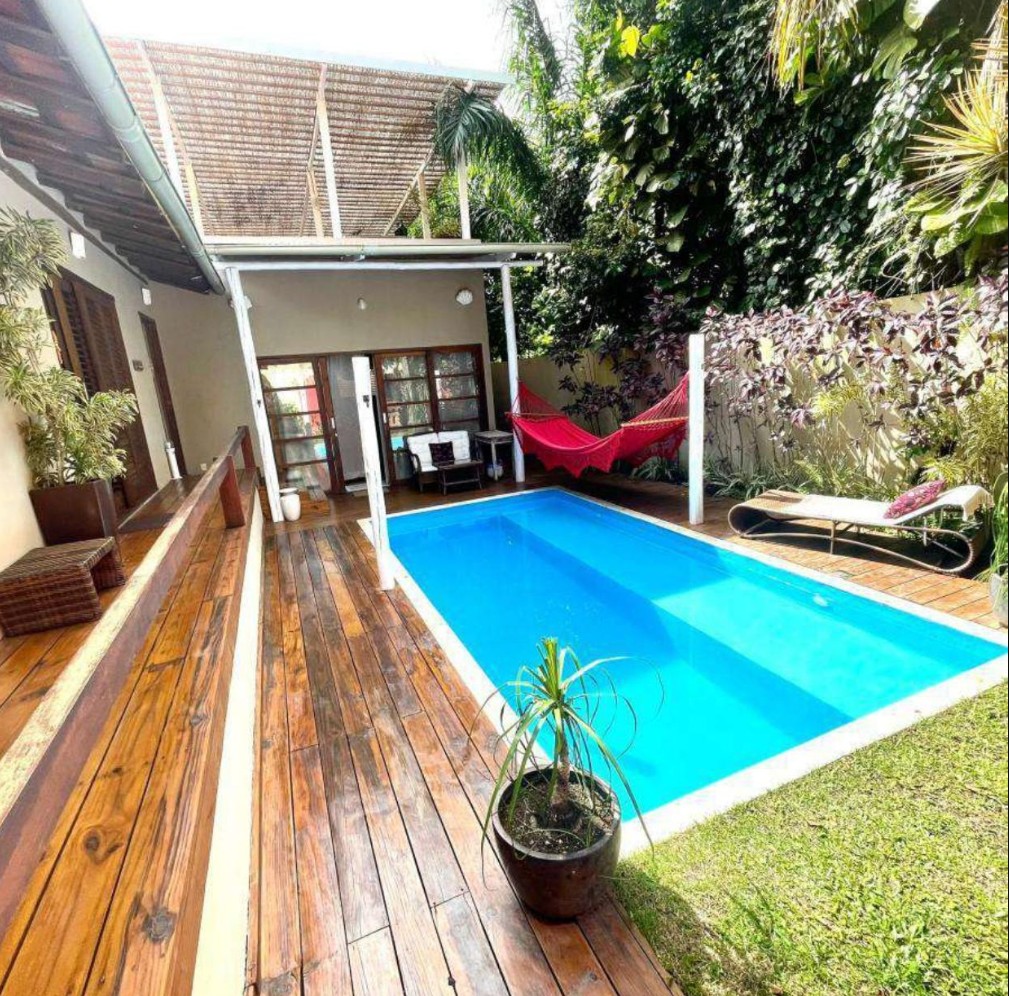 Casa para temporada com 3 suítes, piscina e espaço de lazer em Trancoso em Porto Seguro