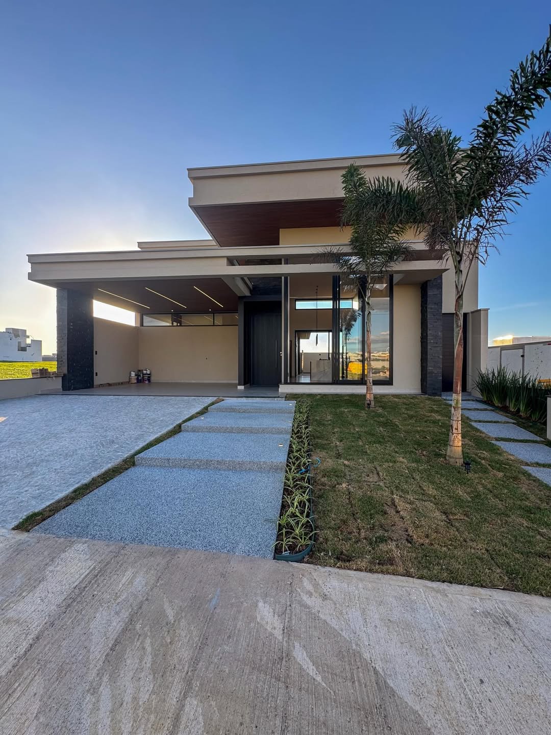Casa Térrea Moderna de Alto Padrão com Piscina e Área Gourmet em Indaiatuba/SP