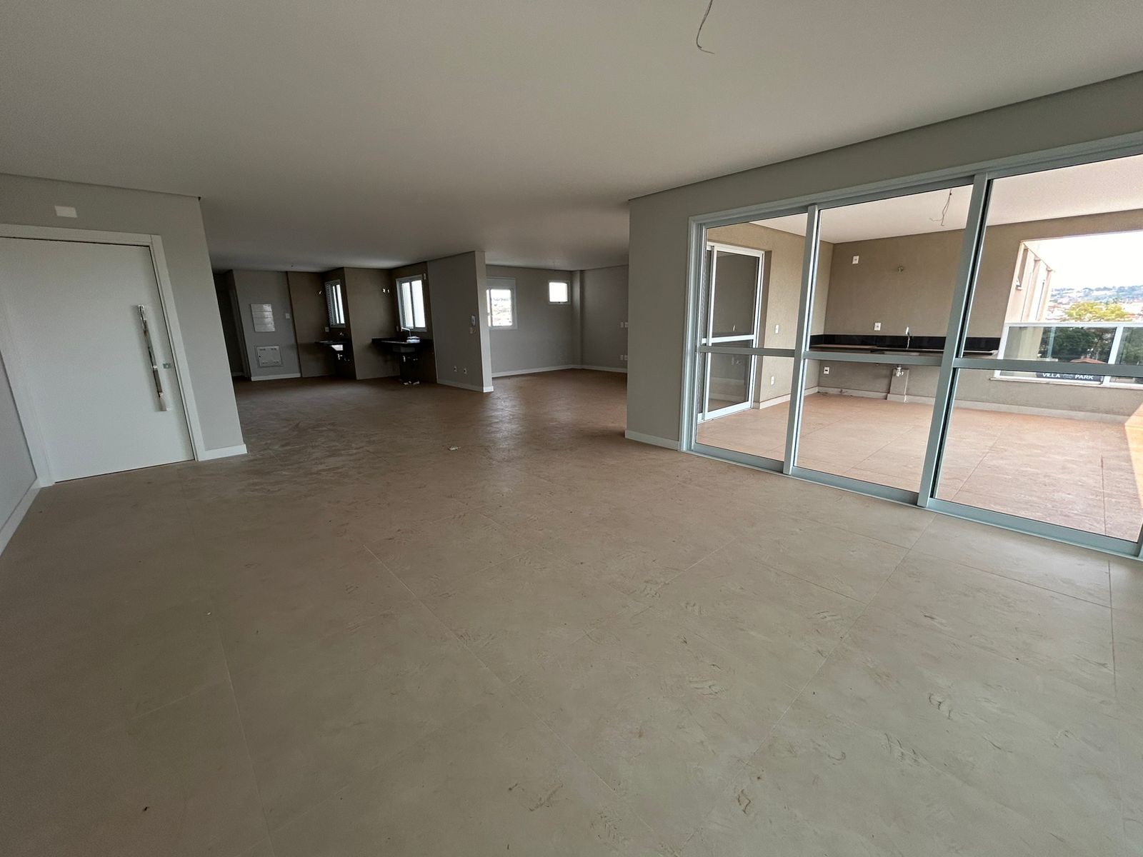 Apartamento com 3 suítes e varanda gourmet no Richmond Residence