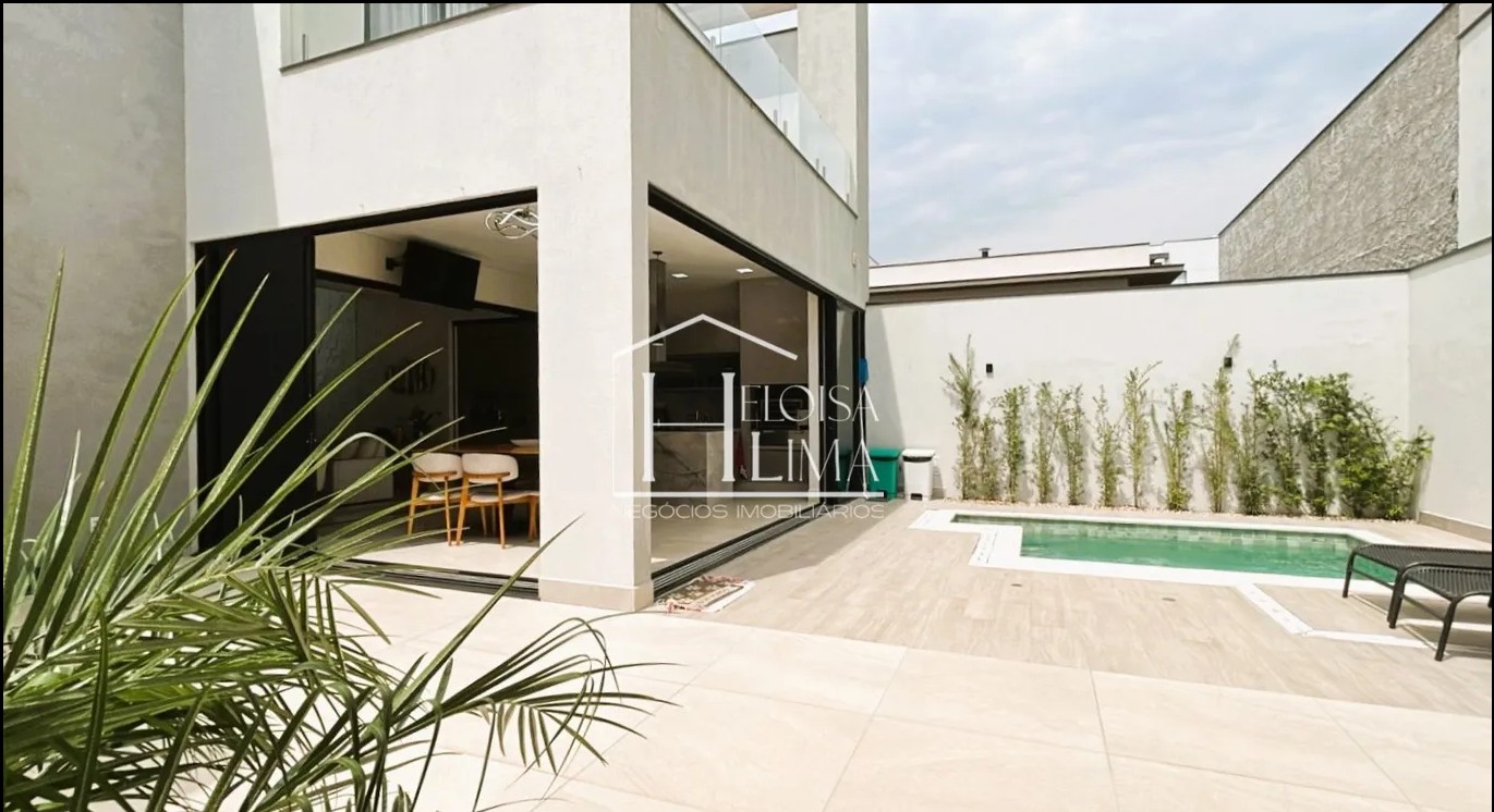 Casa em Valinhos no Condominio Mont Alcino - SP em Valinhos/SP