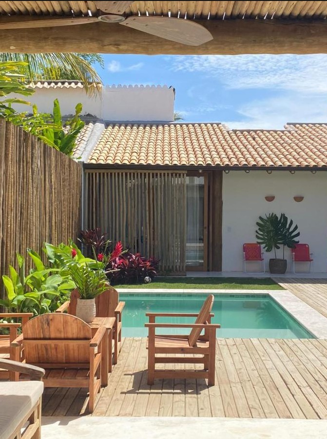 Casa de alto padrão com 3 suítes e área gourmet no Outeiro das Brisas em Porto Seguro